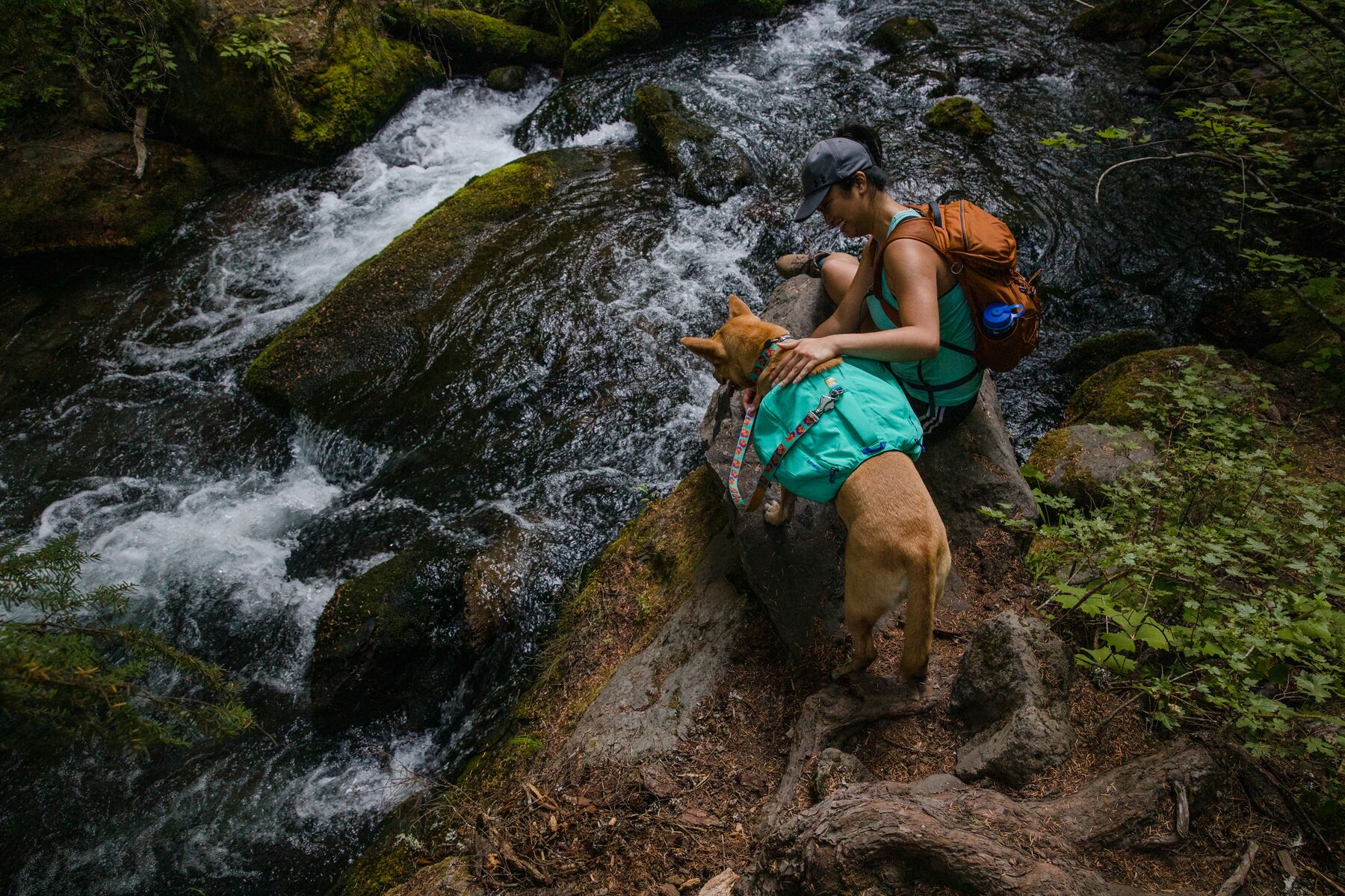 RuffWear Front Range™ Day Pack Aurora Teal RuffWear Front Range™ Day Pack Aurora Teal