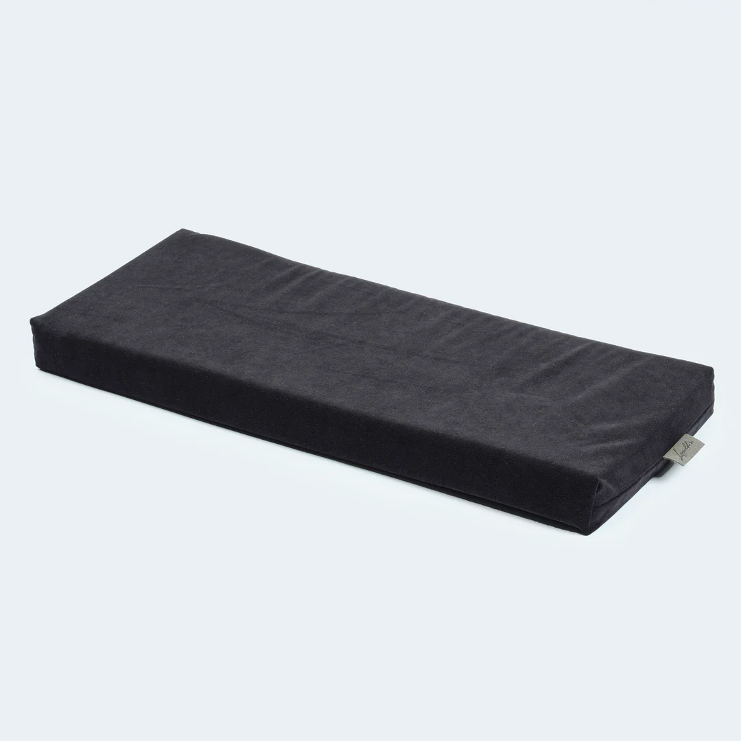 Leopold's Finest Flugtasche für Dackel und kleine Hunde mit orthopädischer Matratze schwarz