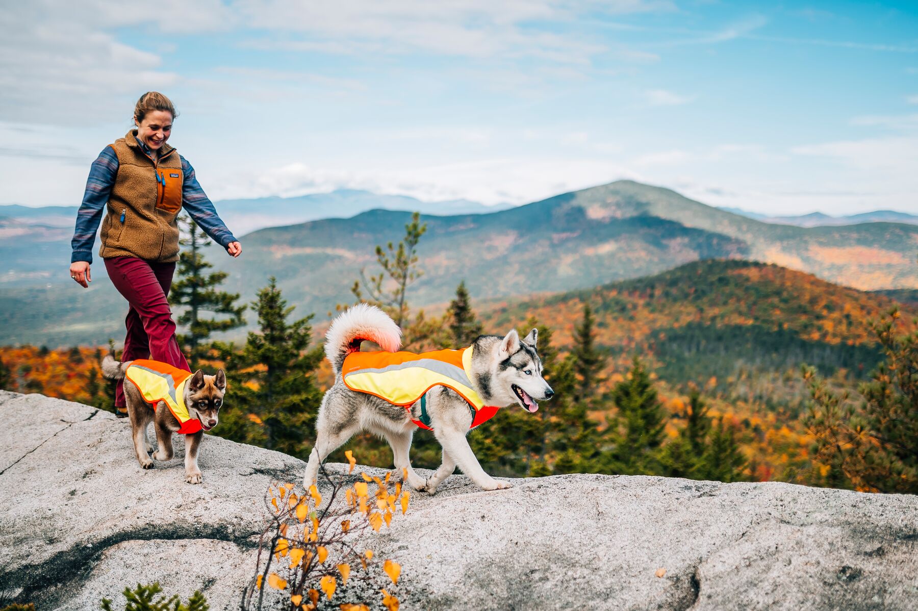 RuffWear Lumenglow™ Hi-Viz Jacket Blaze Orange RuffWear Lumenglow™ Hi-Viz Jacket Blaze Orange
